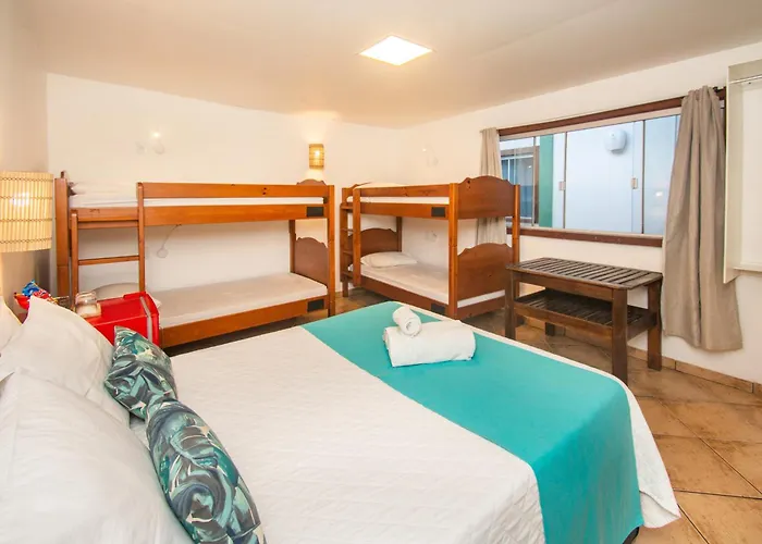 Bamboo Búzios Hostel